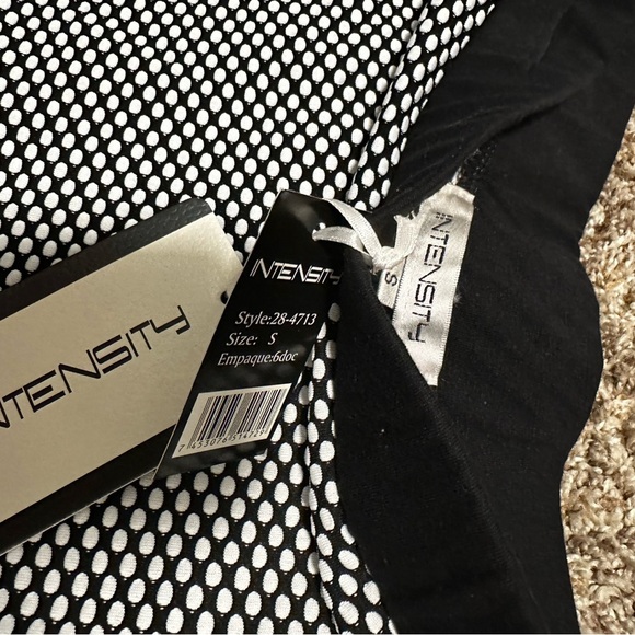 NWT!!! Black and White Pencil Skirt - Picture 4 of 5